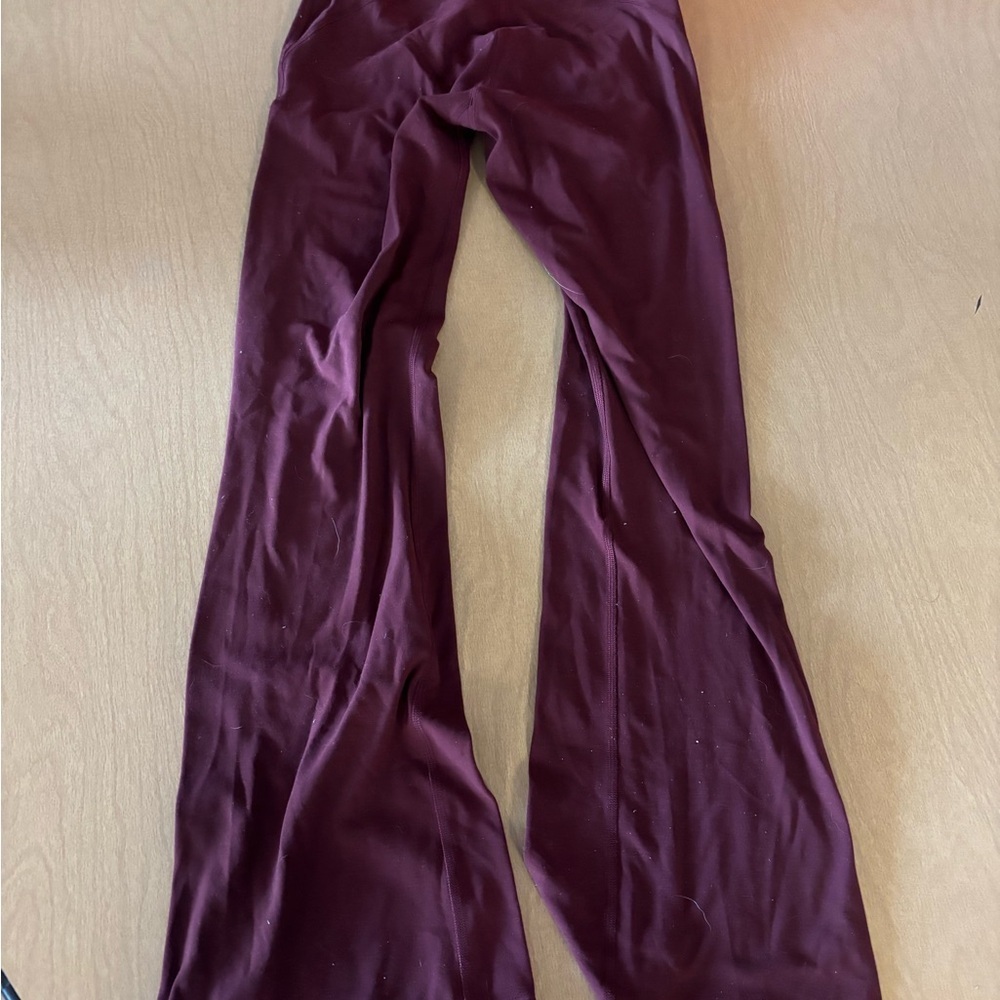 Lululemon High-Waist Flare Yoga Pants - Maroon size 4 28 inch length - Picture 4 of 7